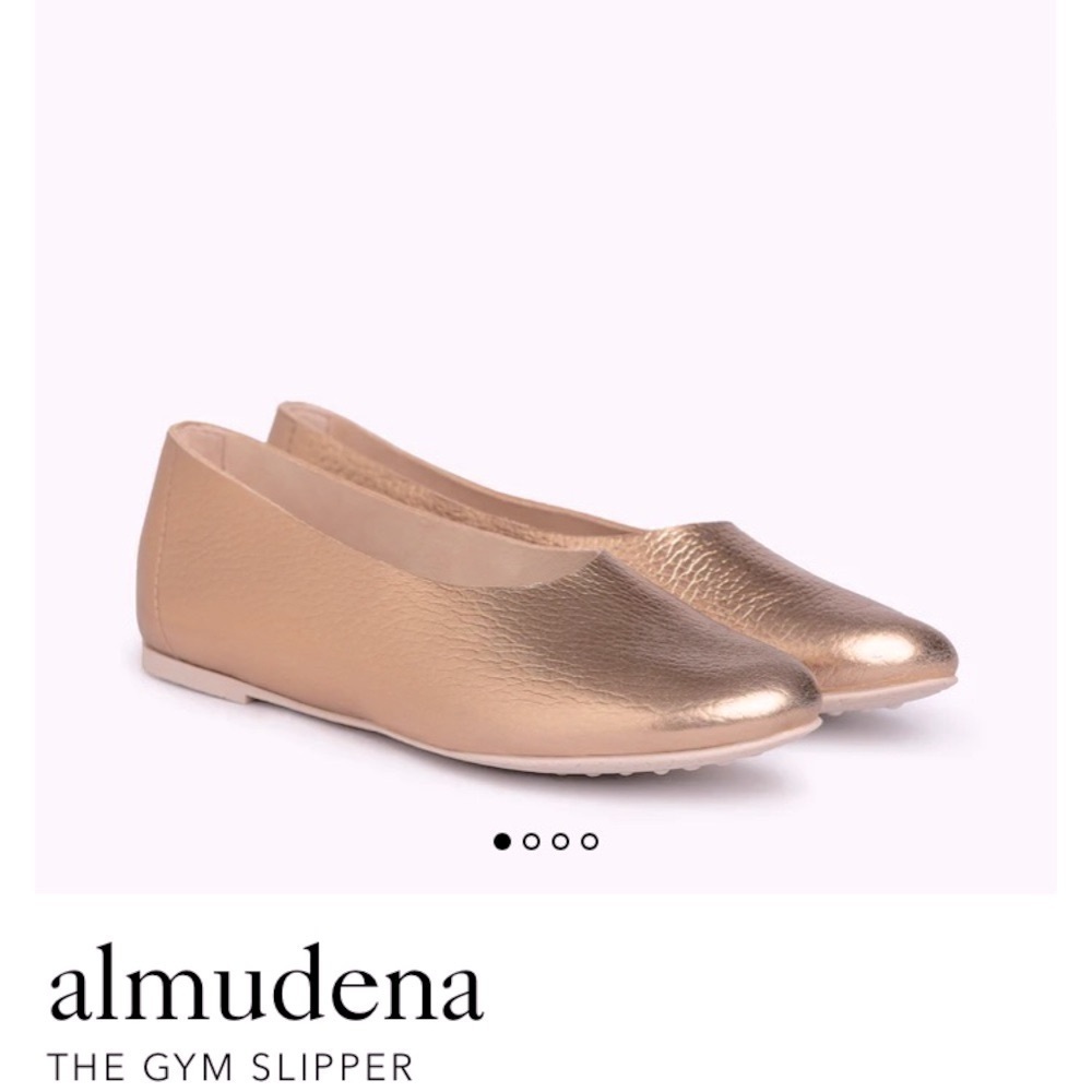 Pedro Garcia gold ballet flats almundena gym slipper pebble leather sz 39 US 9